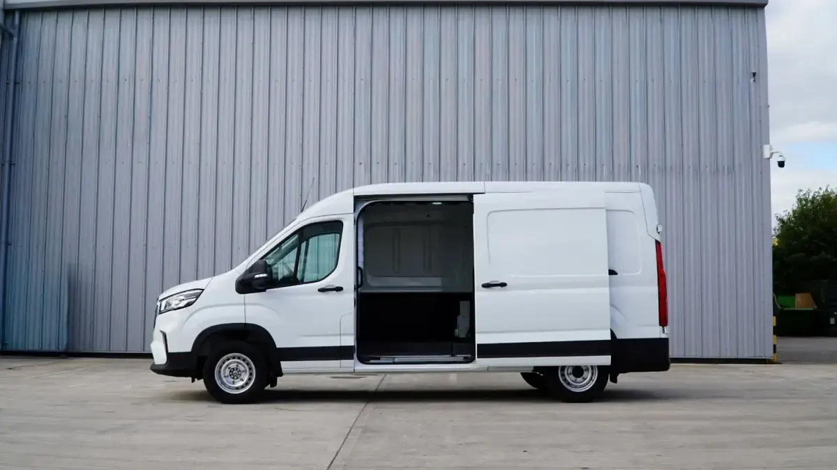 Nowe Maxus V90 163 KM (119 kW) 2025 Van