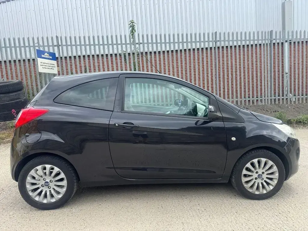 Used Ford Ka Zetec 69 HP (50 kW) 2011 Black Hatchback