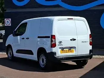 Used Toyota Proace City Active 130 HP (95 kW) 2021 White MPV