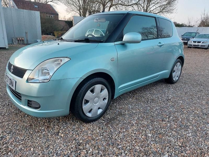 Used Suzuki Swift GL 2007 Blue Hatchback