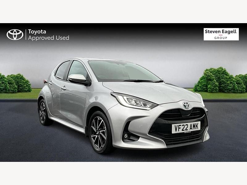 Used Toyota Yaris Hybrid Design 2022 Silver Hatchback