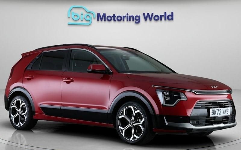 Used Kia Niro 141 HP (103 kW) 2022 Red SUV