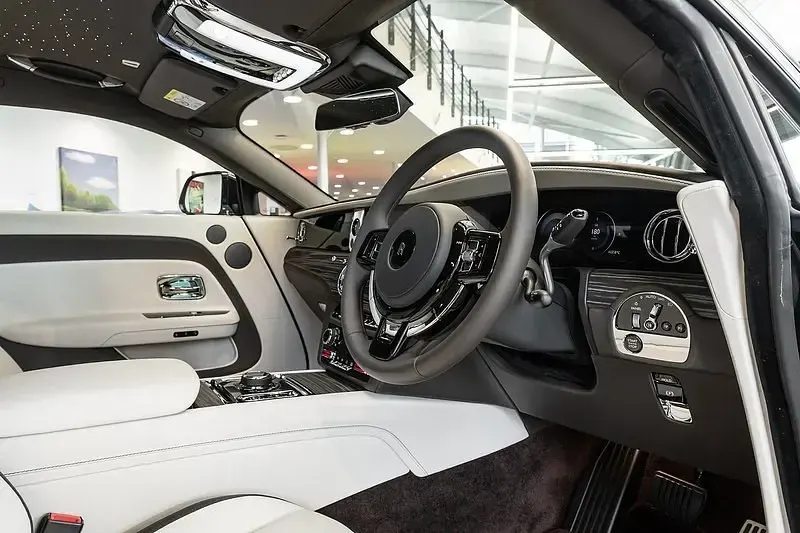 Novo Rolls Royce Spectre 430 kW (585 HP) 2025 Preto Coupé