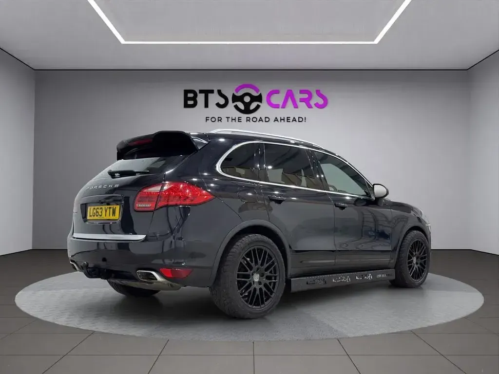 Used Porsche Cayenne 245 HP (180 kW) 2013 Black SUV