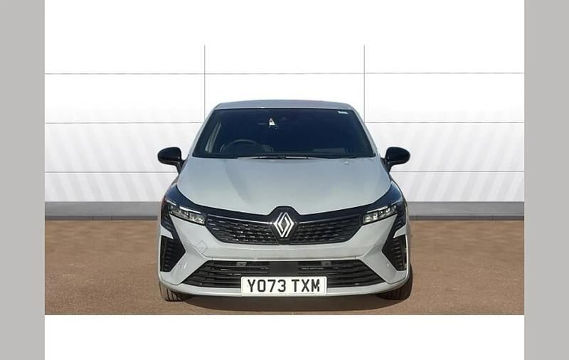 Used Renault Clio V Techno 143 HP (105 kW) 2023 Grey Hatchback