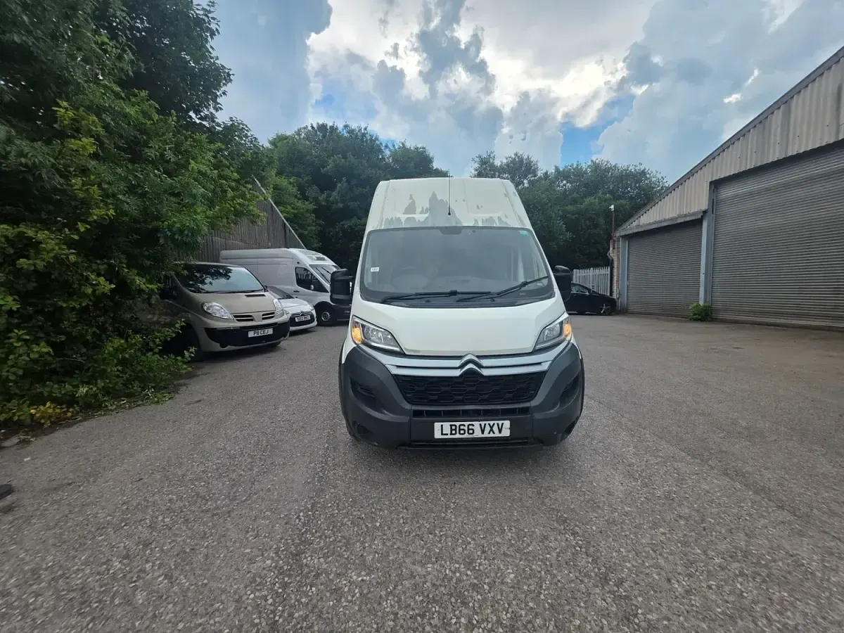 Used Citroën Relay 130 HP (95 kW) 2017 White Van