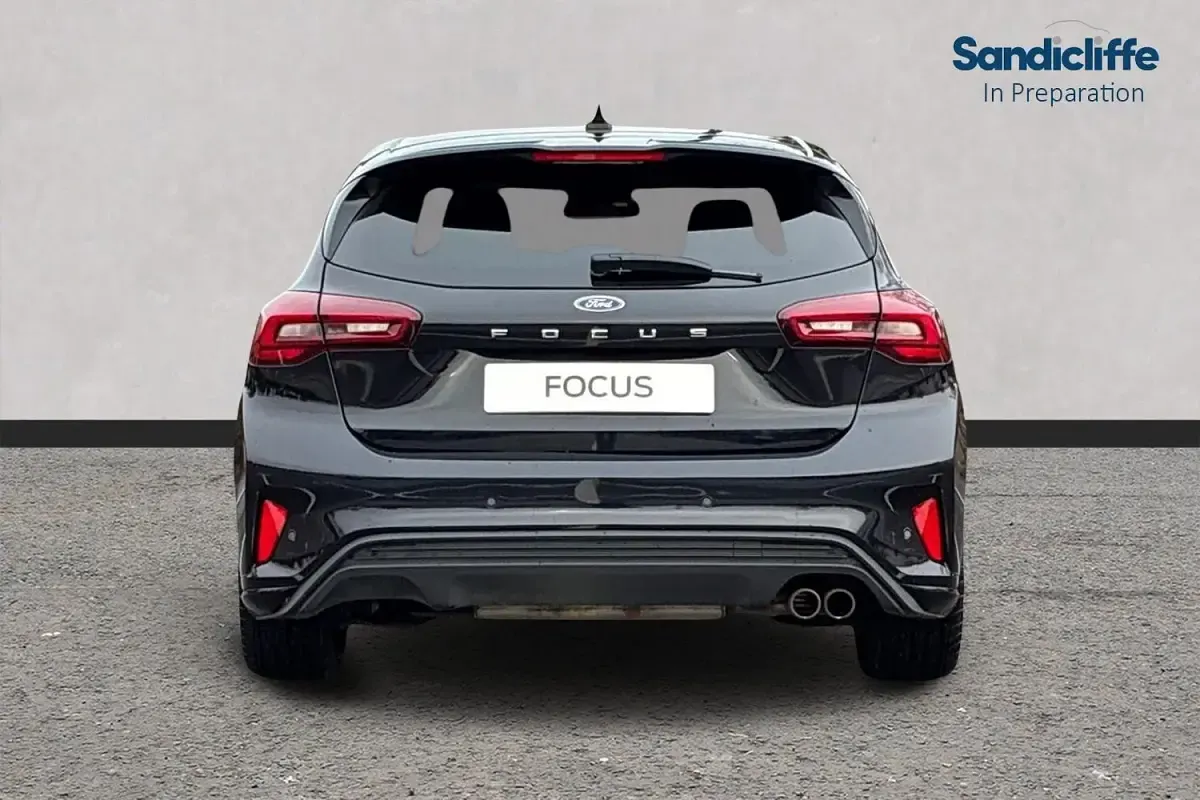 Ny Ford Focus ST-Line X 125 HK (91 kW) 2026 Svart Halvkombi