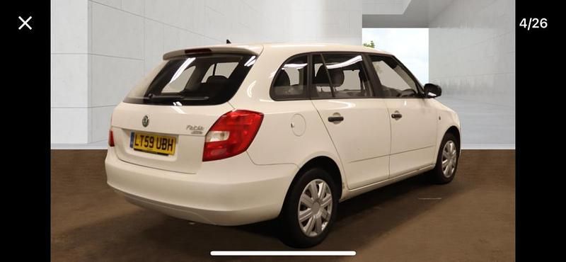 Used Skoda Fabia 2009 White Estate