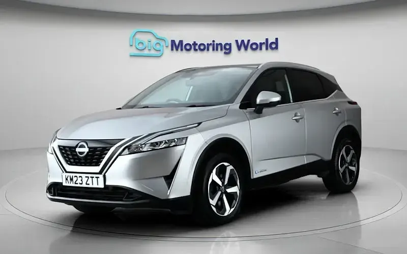 Used Nissan Qashqai N-Connecta 190 HP (139 kW) 2023 Silver SUV