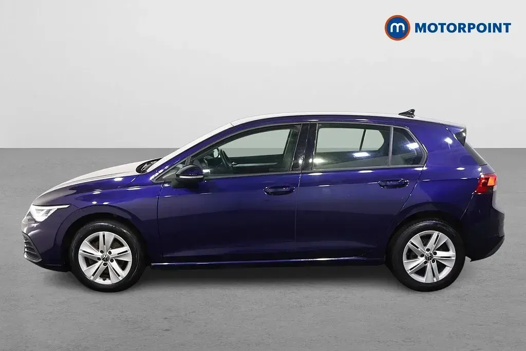 Używany VW Golf VII Life 110 KM (80 kW) 2021 Niebieski Hatchback