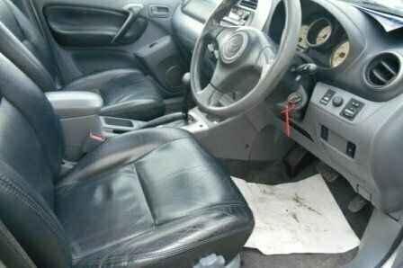 Used 2001 Toyota RAV4 SUV | £2,270 (Super price) - Image 1/4