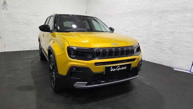 New Jeep Avenger EV Summit 114 kW (156 HP) 2026 Sun yellow with a black roof SUV