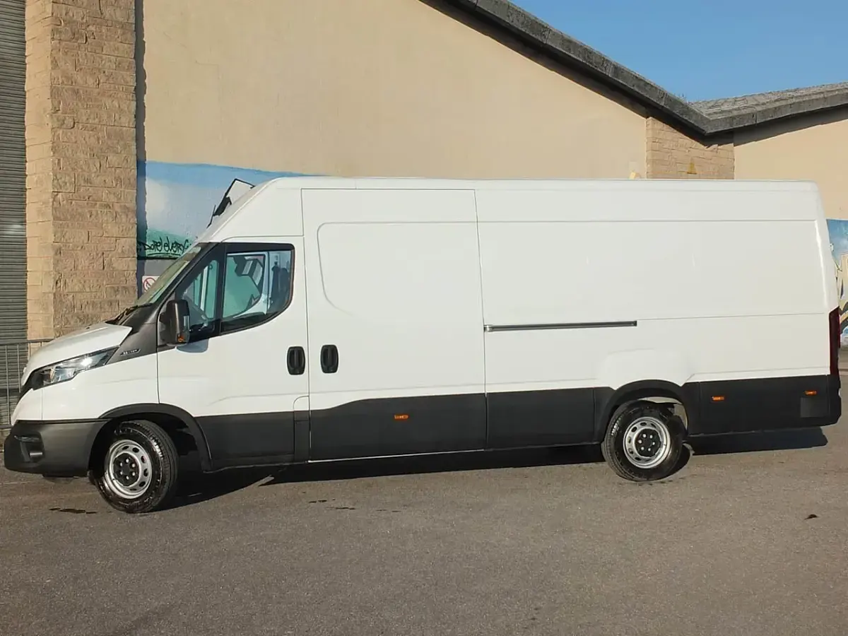 Used Iveco Daily 136 HP (100 kW) 2024 White Van