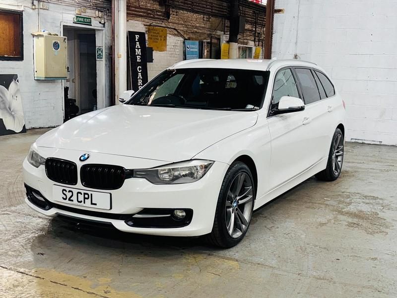 Used BMW 320 Sport Line 2013 White Estate