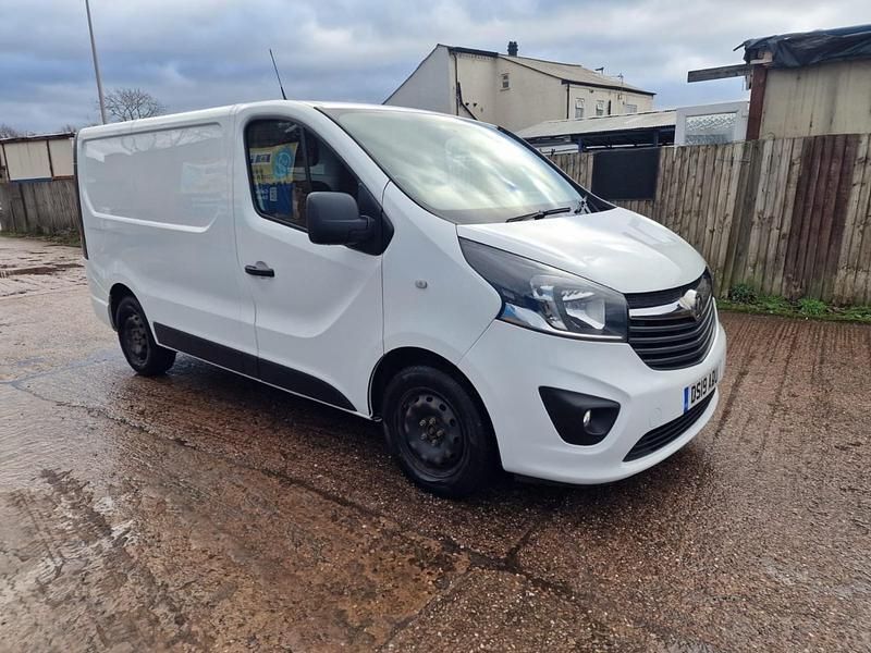 Used Vauxhall Vivaro Sportive 125 HP (91 kW) 2019 White MPV
