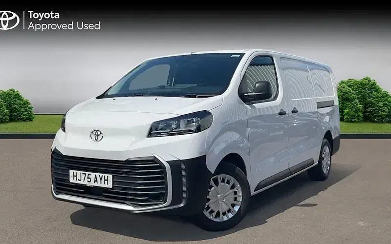 Used Toyota Proace 144 HP (105 kW) 2025 White MPV