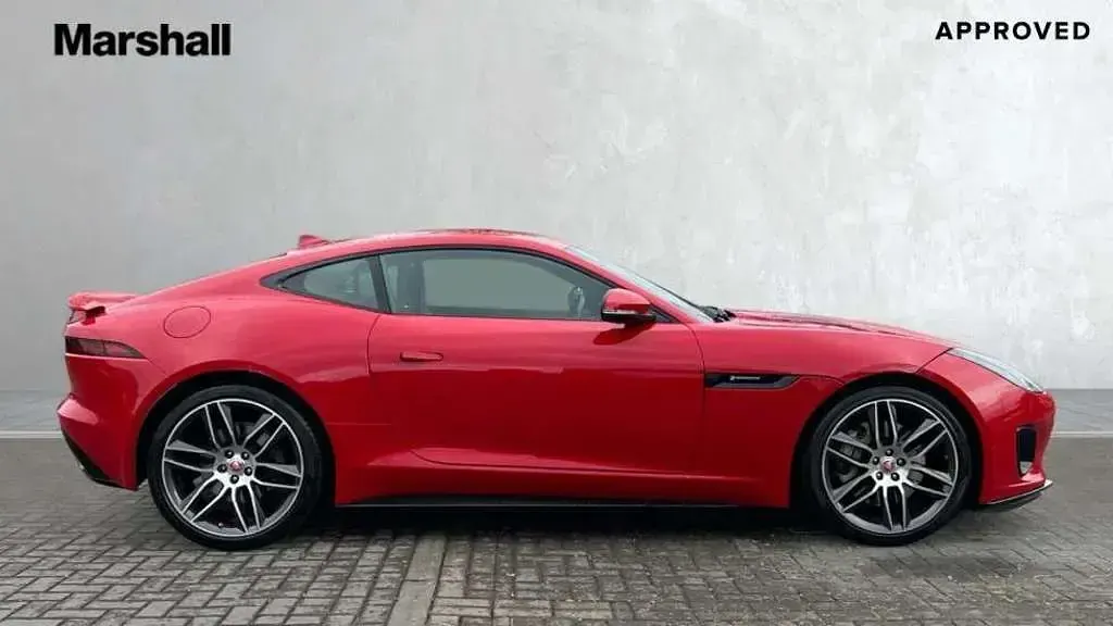 Used Jaguar F-Type R-Dynamic 300 HP (220 kW) 2018 Red Coupe