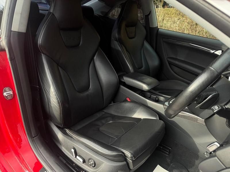 Used Audi RS5 Comfort 450 HP (330 kW) 2014 Red Coupe