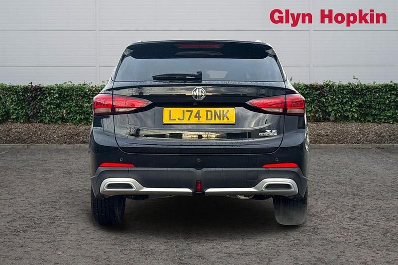 Used MG ZS Trophy 2025 Black Hatchback