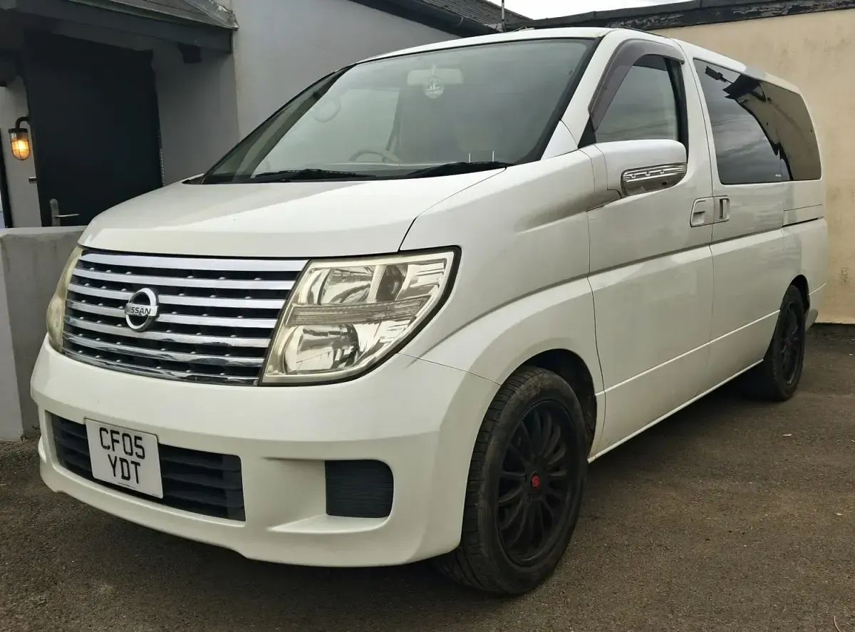 Używany Nissan Elgrand 2018 Biały