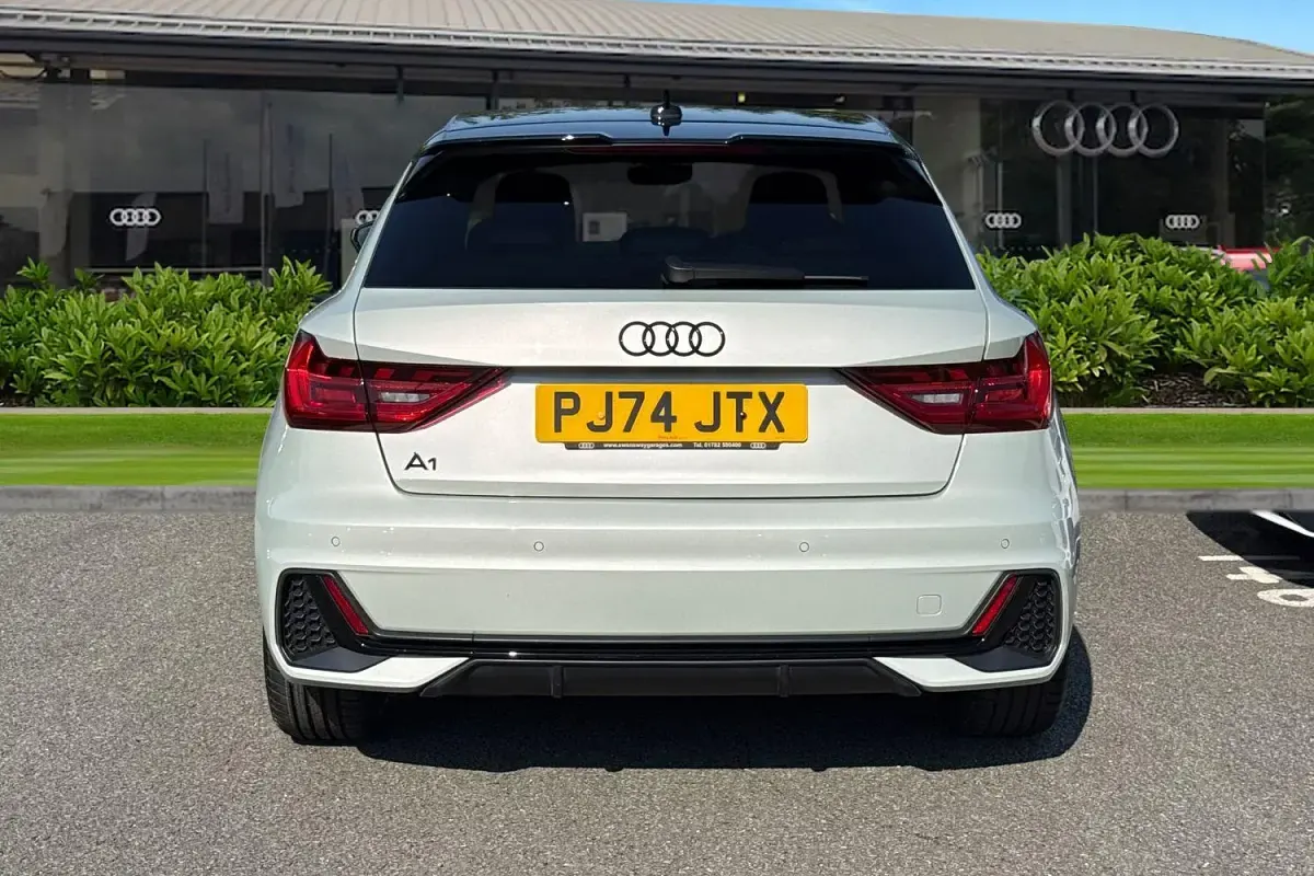 Used Audi A1 Black Edition 95 HP (69 kW) 2024 Silver SUV