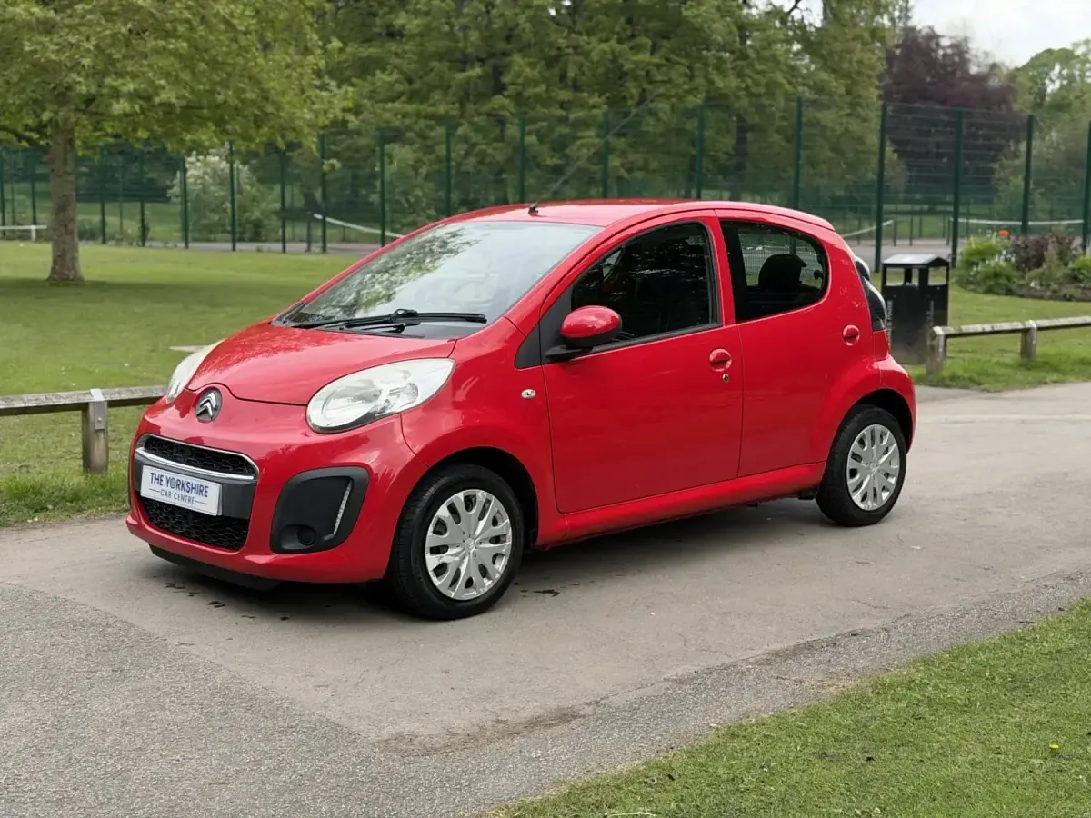 Usado Citroën C1 VTR Sport 68 CV (50 kW) 2012 Rojo Utilitario