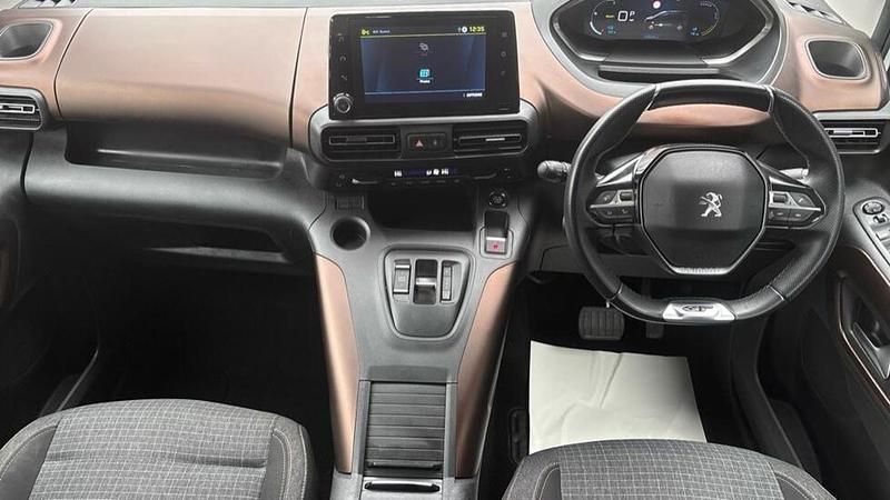 Used Peugeot e-Rifter GT 98 kW (134 HP) 2023 MPV