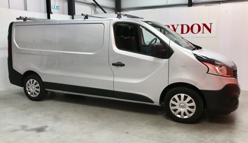 Silver Used 2016 Renault Trafic Business Van | £7,995 (Good price) - Image 1/4