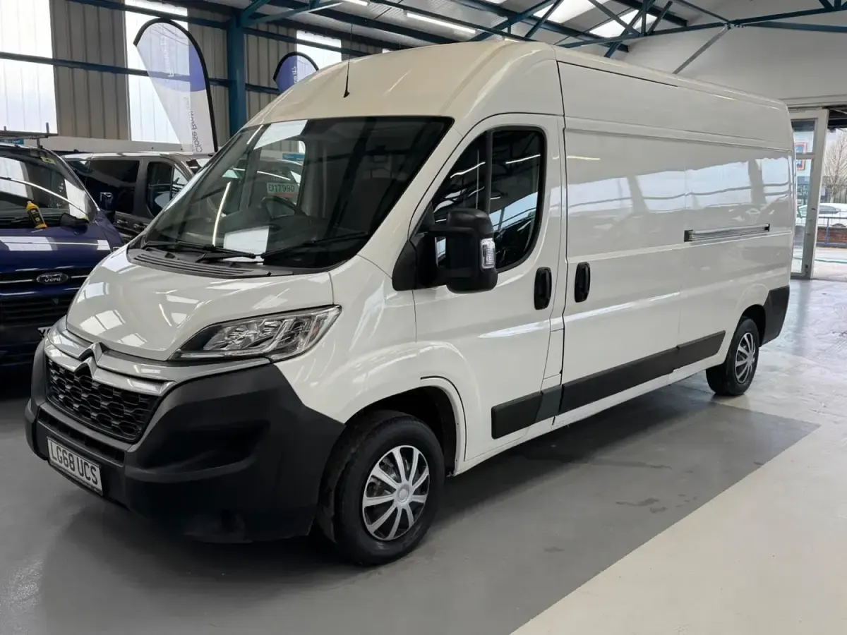 Used Citroën Relay 130 HP (95 kW) 2018 White Van