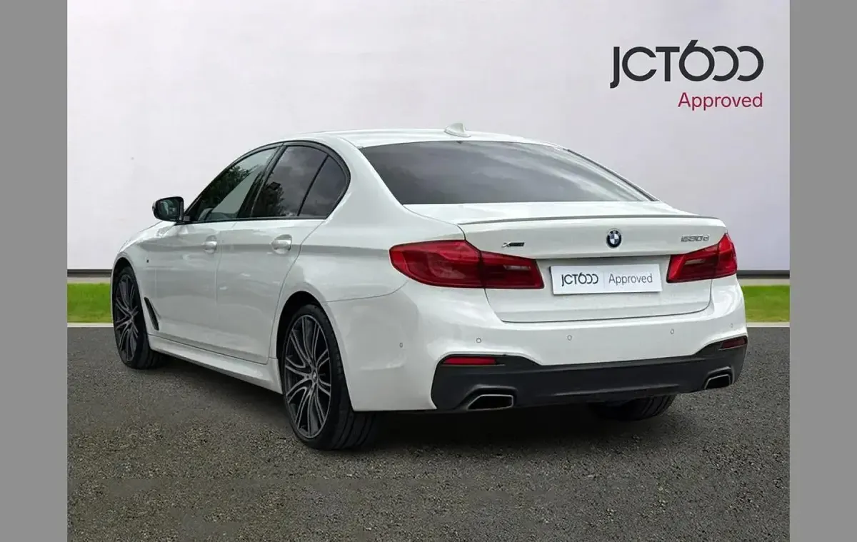 Used BMW 530 M Sport 261 HP (191 kW) 2018 White Sedan