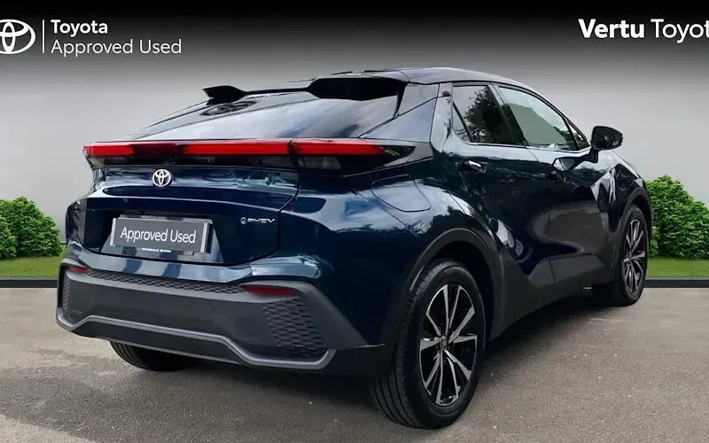Used Toyota C-HR Design 223 HP (164 kW) 2026 SUV