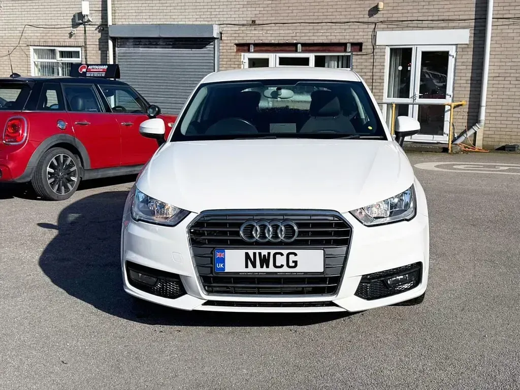 Używany Audi A1 Sport 125 KM (91 kW) 2018 Biały Hatchback