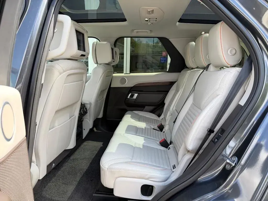 Used Land Rover Discovery HSE Luxury 2017 Grey SUV