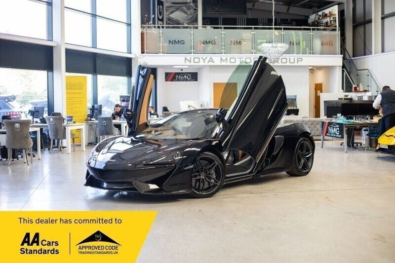 Black Used 2015 McLaren 570S Coupe | £78,390 (A bit pricey) - Image 1/4