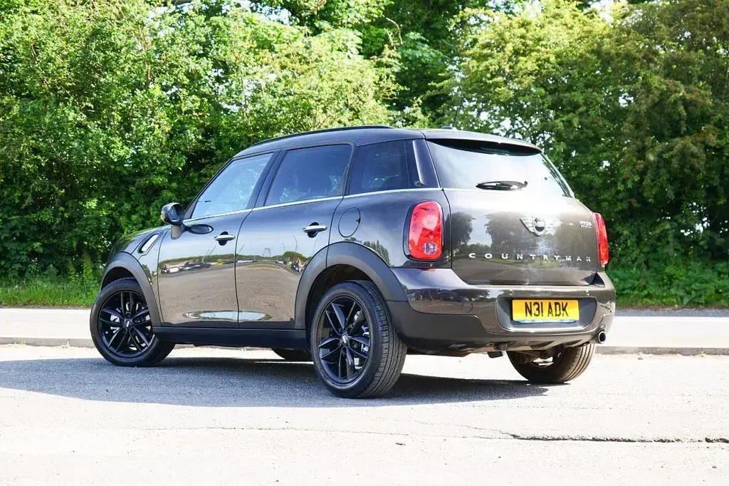 Used Mini Cooper Countryman 122 HP (89 kW) 2015 Grey SUV