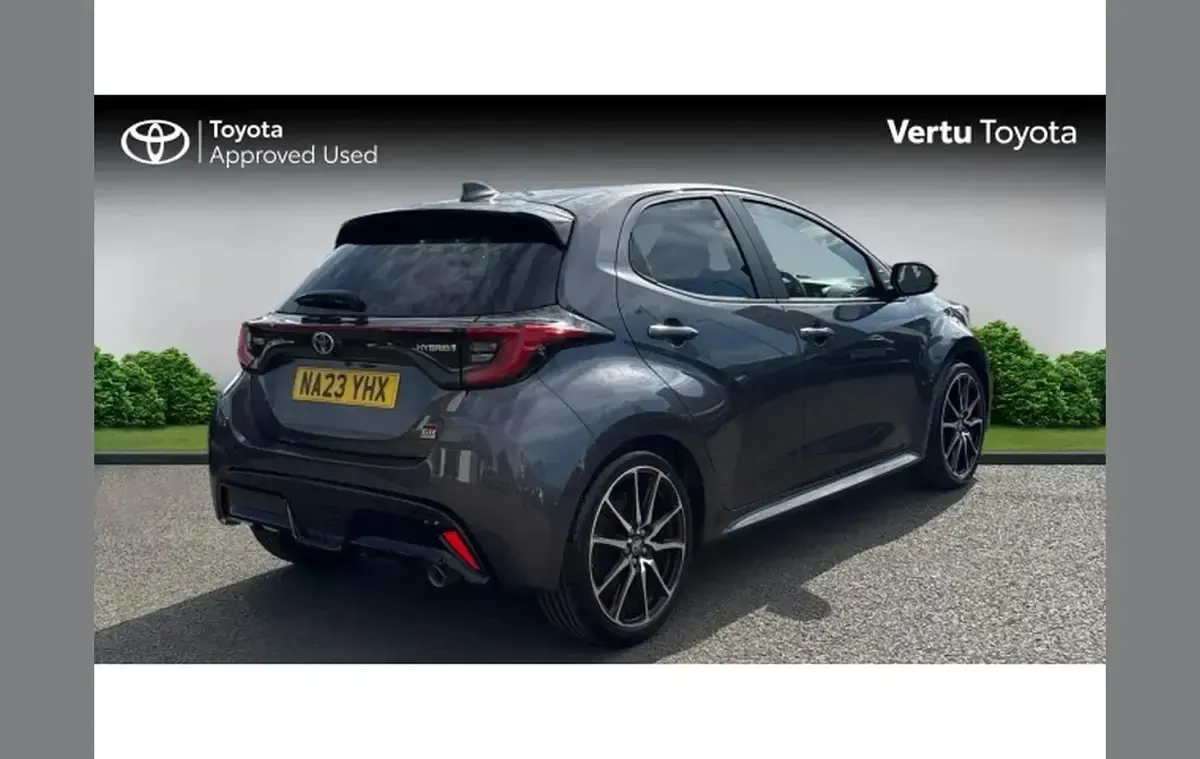Used Toyota Yaris Sport 113 HP (83 kW) 2023 Grey Hatchback