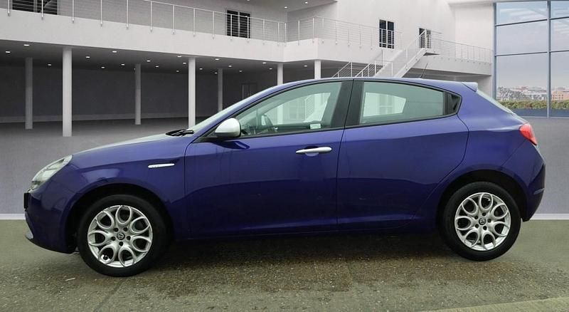 Used Alfa Romeo Giulietta Super 120 HP (88 kW) 2020 Blue Hatchback
