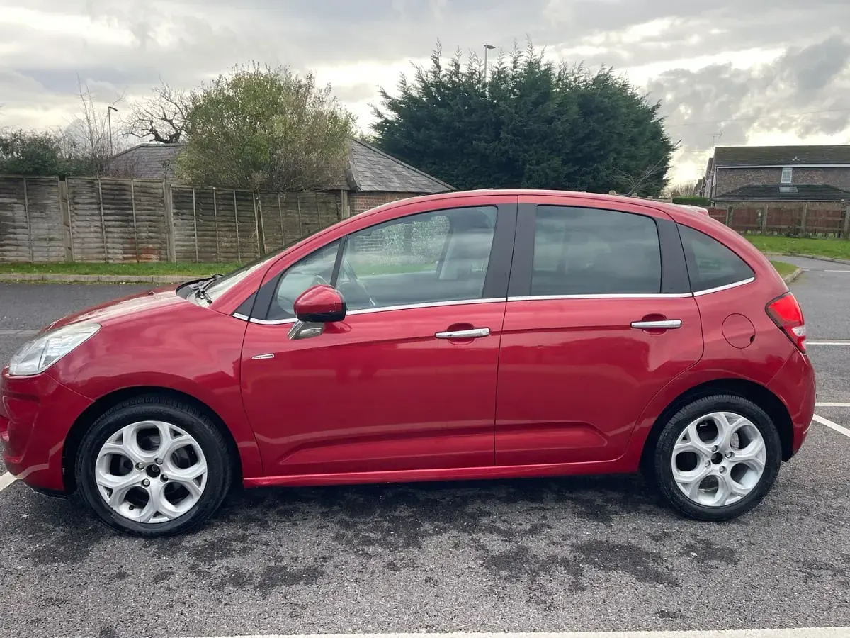 Used Citroën C3 Exclusive 2010 Red Hatchback