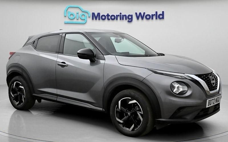 Used Nissan Juke N-Connecta 114 HP (83 kW) 2023 Grey SUV