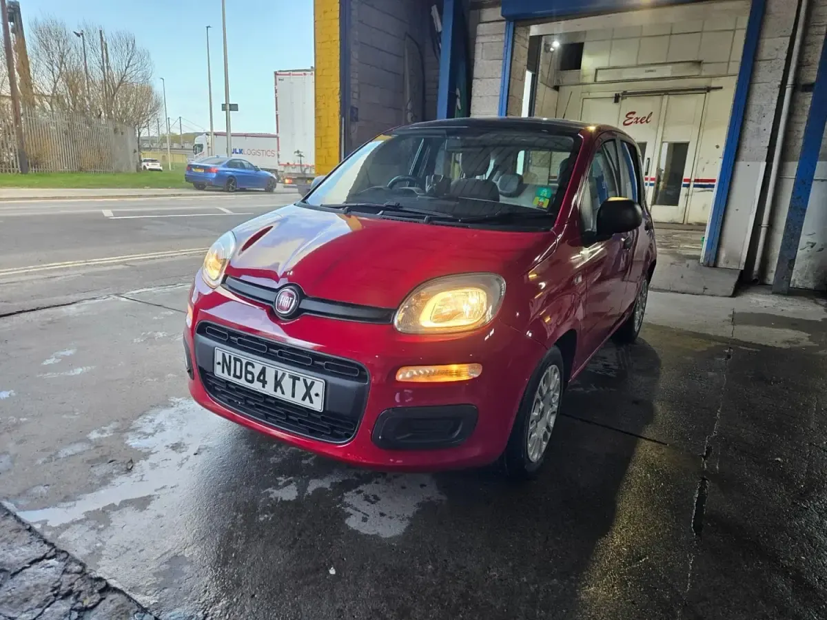 Gebraucht Fiat Panda Easy 69 PS (50 kW) 2014 Rot Kleinwagen