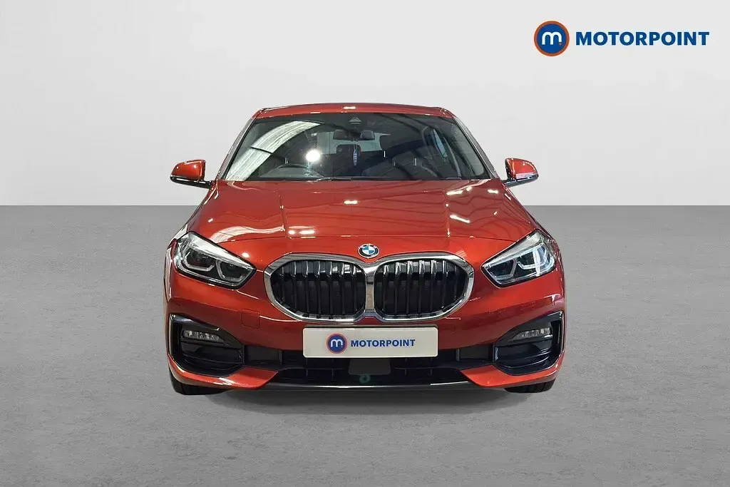 Used BMW 118 Sport Line 136 HP (100 kW) 2023 Orange Hatchback