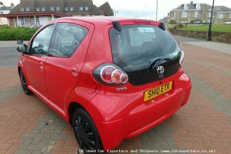 Used Toyota Aygo 67 HP (49 kW) 2010 Hatchback