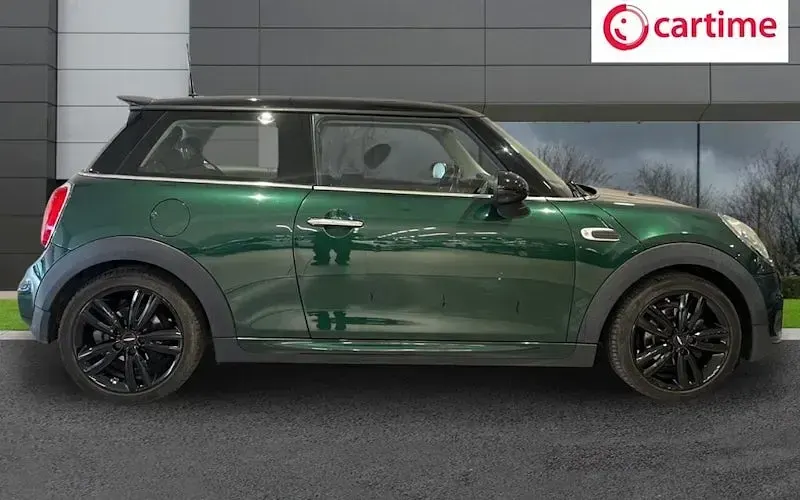 Used Mini Cooper Hatch 116 HP (85 kW) 2017 Hatchback