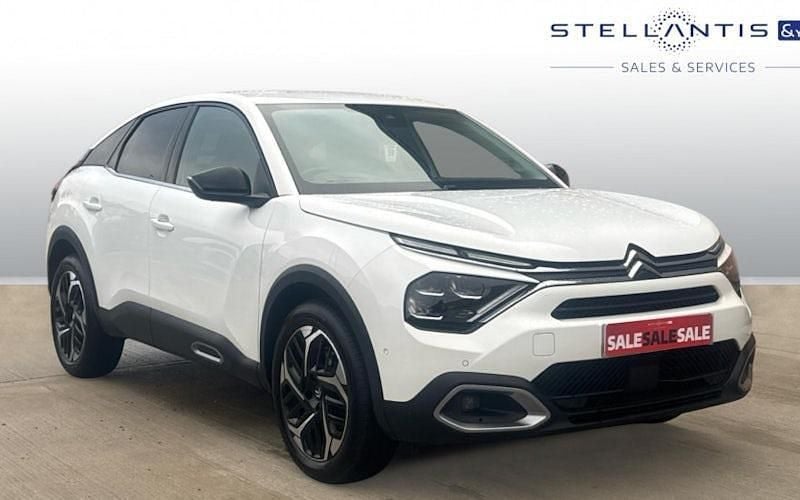 Used Citroën C4 PureTech 131 HP (96 kW) 2023 White Hatchback