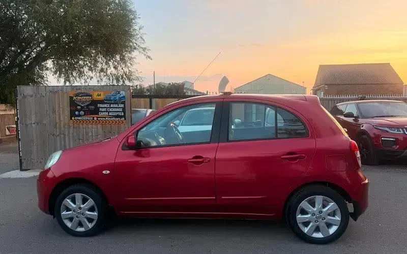Used Nissan Micra Acenta 80 HP (58 kW) 2011 Red Hatchback