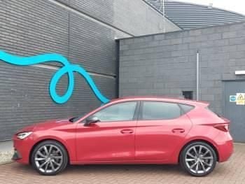 Used Seat Leon FR First Edition 150 HP (110 kW) 2020 Red Hatchback