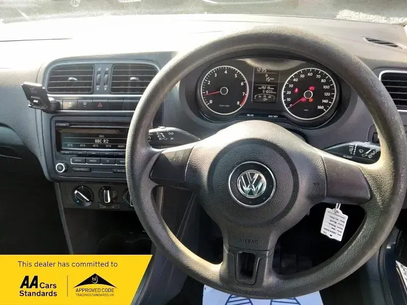 Begagnad VW Polo Edition 60 HK (44 kW) 2014 Blå Halvkombi