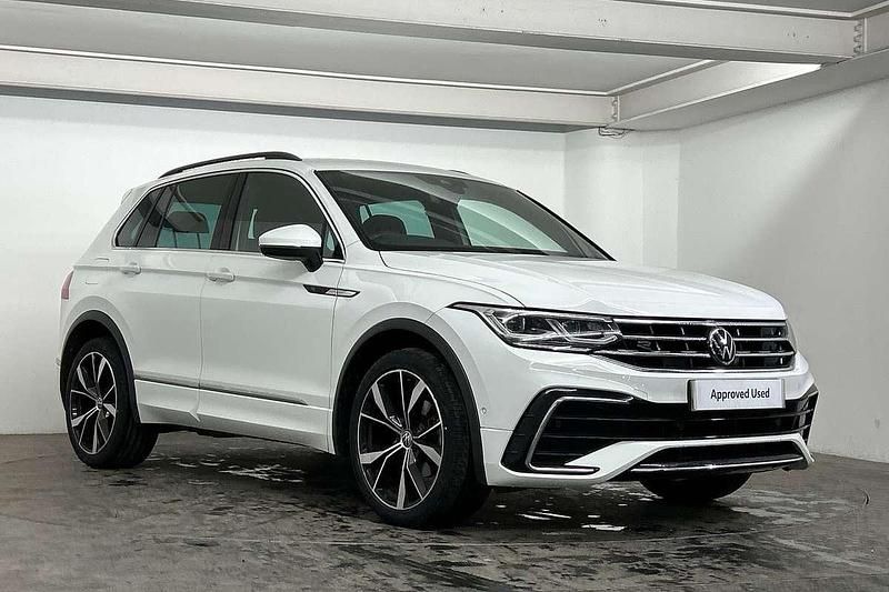 White Used 2023 VW Tiguan R-line SUV | £27,995 (Fair price) - Image 1/4