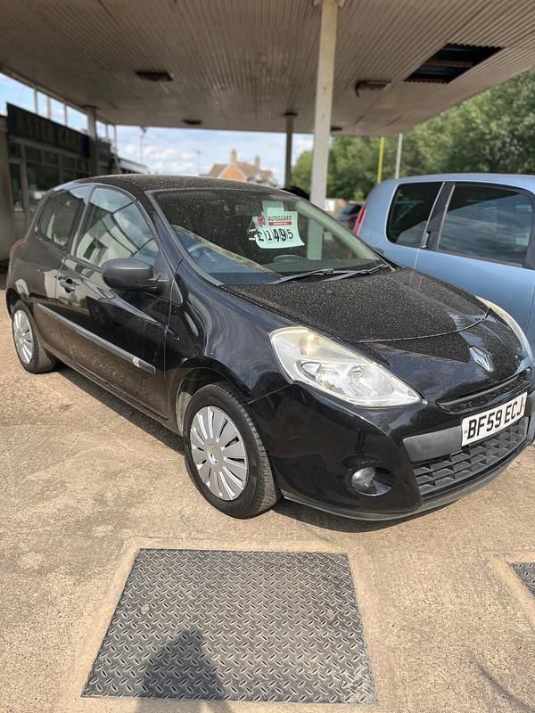 Black Used 2009 Renault Clio II Extreme Hatchback | £1,495 (A bit pricey) - Image 1/4