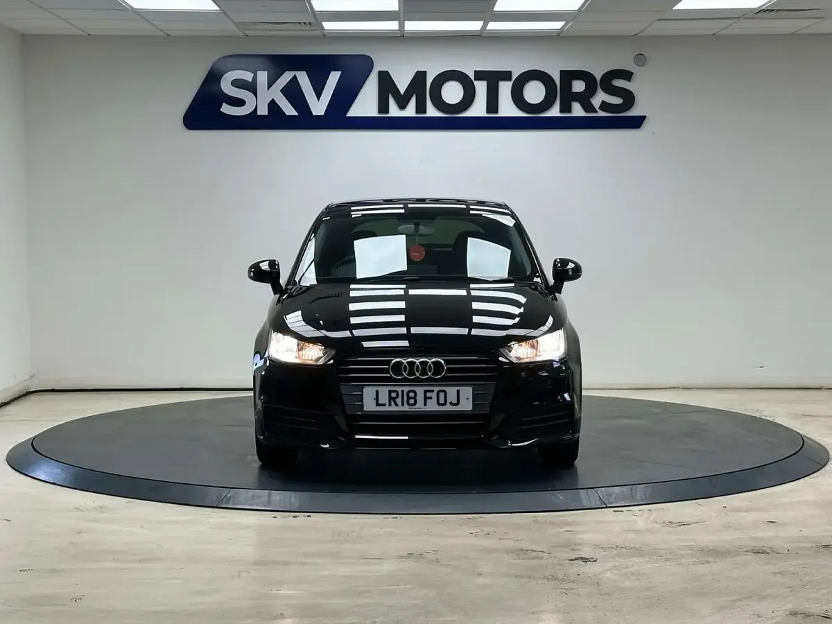 Used Audi A1 Comfort 95 HP (69 kW) 2018 Black Hatchback